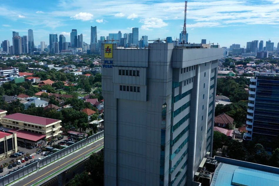 Tampak udara Gedung PLN Kantor Pusat di daerah Kebayoran Baru, Jakarta Selatan.